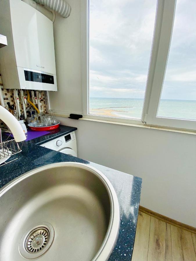 Sea View Studio Constanta Bagian luar foto